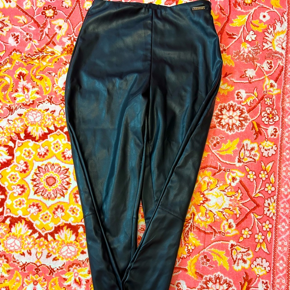 Pleather leggings - fabletics